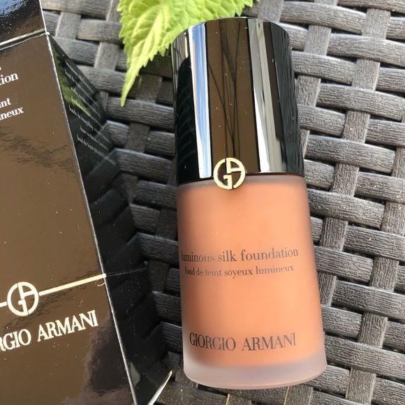 giorgio armani luminous silk foundation shade 5